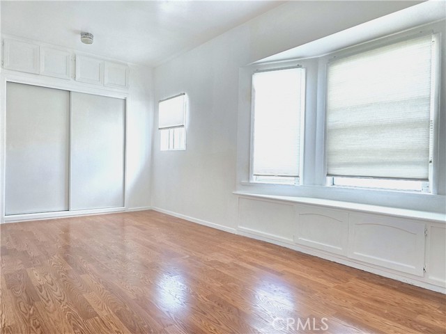 3033 N Main Street, Los Angeles CA: https://media.crmls.org/medias/3ee9097d-f3f4-4112-8c08-48edc2b99076.jpg