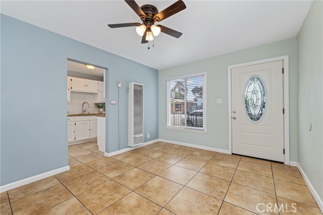 1048 S Record Avenue, East Los Angeles CA: https://media.crmls.org/medias/3ee90e2c-44d2-4503-a45e-42e9f902df78.jpg