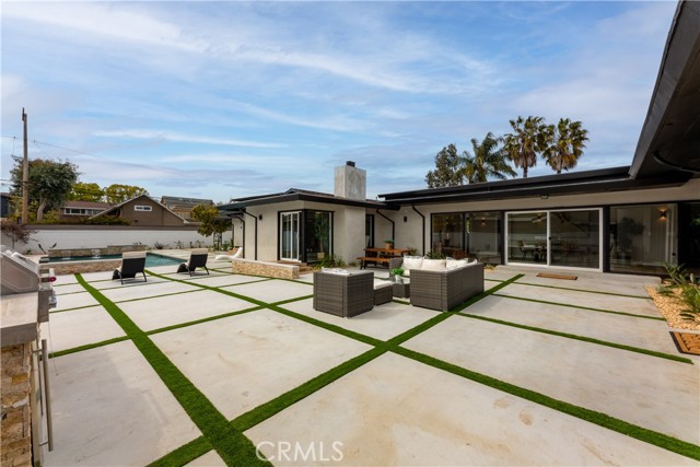 Detail Gallery Image 59 of 75 For 3841 Pacific Ave, Long Beach,  CA 90807 - 5 Beds | 5 Baths