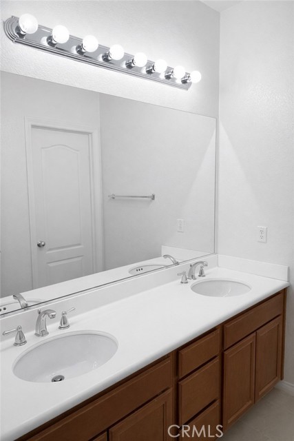 Detail Gallery Image 15 of 19 For 12662 Fair Glen Dr, Victorville,  CA 92392 - 4 Beds | 2/1 Baths