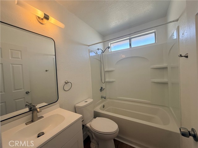 Image 12 of 13 For 526 Greystone  3