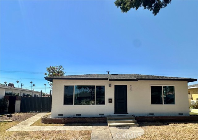 Detail Gallery Image 1 of 7 For 9533 Paramount Bld, Downey,  CA 90240 - 3 Beds | 1 Baths