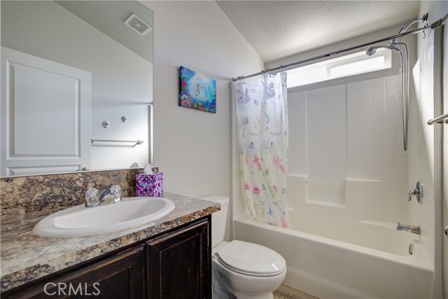 3700 Buchanan, Riverside CA: https://media.crmls.org/medias/3eeb5c06-5c58-4fcf-9ab3-b7db1bcb4798.jpg