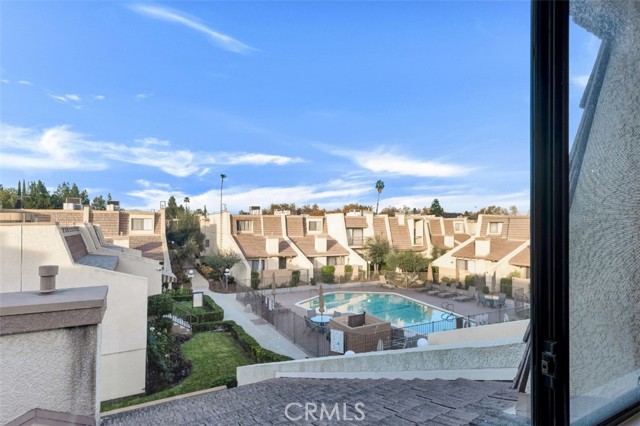 Detail Gallery Image 28 of 41 For 18423 Collins St a,  Tarzana,  CA 91356 - 2 Beds | 1/1 Baths