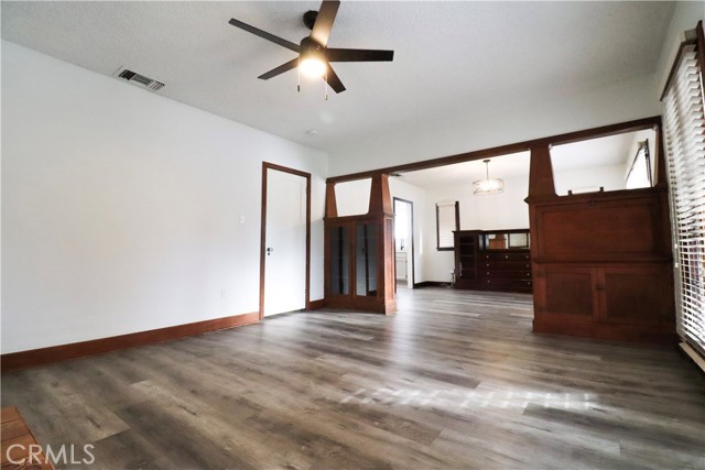 Detail Gallery Image 6 of 26 For 3152 Lime St, Riverside,  CA 92501 - 2 Beds | 2 Baths