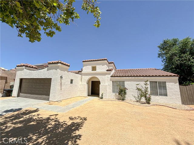 Detail Gallery Image 3 of 25 For 36850 37th St, Palmdale,  CA 93550 - 3 Beds | 2 Baths