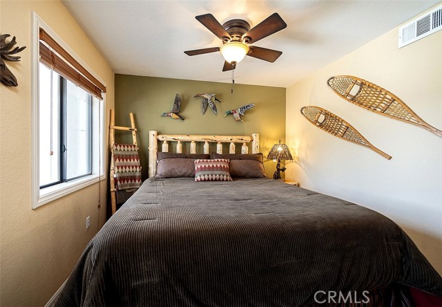 Detail Gallery Image 35 of 45 For 43065 Goldmine Woods Ln, Big Bear Lake,  CA 92315 - 2 Beds | 2/1 Baths