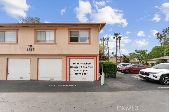 Detail Gallery Image 3 of 25 For 1317 via Santiago #C,  Corona,  CA 92882 - 2 Beds | 1/1 Baths
