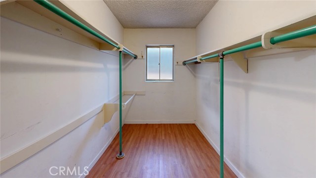 Image 14 of 28 For 5338 Waldo Place