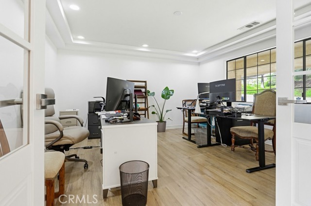 Detail Gallery Image 17 of 55 For 28572 Meadow Mesa Ln, Escondido,  CA 92026 - 4 Beds | 5/1 Baths