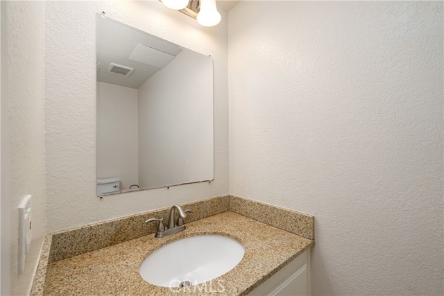 Detail Gallery Image 17 of 45 For 5 Starshine #3,  Irvine,  CA 92603 - 3 Beds | 2/1 Baths