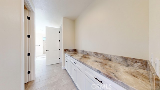 Detail Gallery Image 37 of 68 For 14285 Riverside Dr, Apple Valley,  CA 92307 - 4 Beds | 2/1 Baths