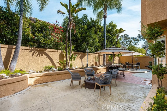 29 Calabria, Lake Forest CA: https://media.crmls.org/medias/3ef08aeb-16fe-4eab-8ada-5d6031ca04ea.jpg