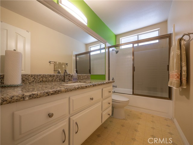 Detail Gallery Image 16 of 23 For 1241 Oakcrest Cir, Corona,  CA 92882 - 4 Beds | 2/1 Baths