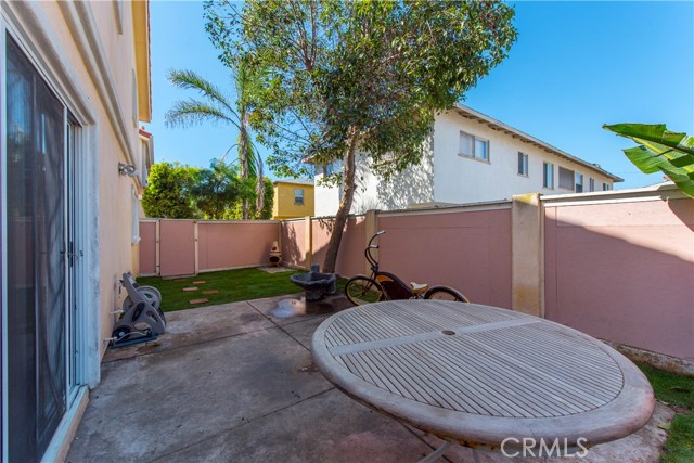 2319 Rockefeller Lane, Redondo Beach, California 90278, 4 Bedrooms Bedrooms, ,2 BathroomsBathrooms,Residential,Sold,Rockefeller,SB17053983