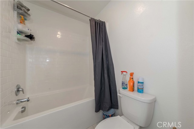 Detail Gallery Image 13 of 21 For 21145 Sutter Creek Ct, Riverside,  CA 92507 - 9 Beds | 3/1 Baths