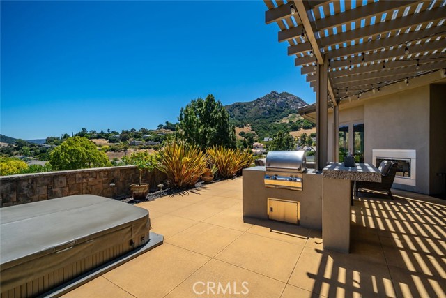940 Pasatiempo Drive, San Luis Obispo CA: https://media.crmls.org/medias/3ef2b479-f67a-4fea-b919-b3a825e6d24d.jpg