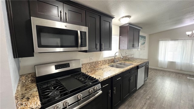 Detail Gallery Image 8 of 24 For 655 E Main St #31,  San Jacinto,  CA 92583 - 2 Beds | 2 Baths