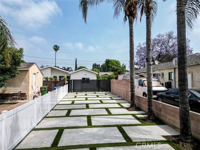 15009 Wyandotte Street, Van Nuys CA: https://media.crmls.org/medias/3ef43bcd-ec47-4856-bd44-f4d176f5b3f6.jpg