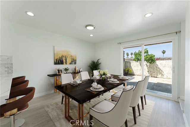 Detail Gallery Image 4 of 17 For 126 Casuda Canyon Dr #D,  Monterey Park,  CA 91754 - 3 Beds | 2/1 Baths