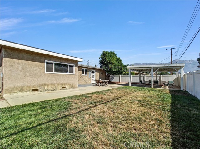 8257 Jadeite Avenue, Rancho Cucamonga CA: https://media.crmls.org/medias/3ef55df4-5fed-4926-b329-1b20082b3d5b.jpg