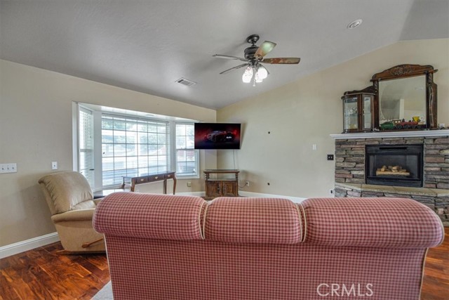 Detail Gallery Image 20 of 48 For 22301 Westwood Bld, Tehachapi,  CA 93561 - 3 Beds | 2 Baths