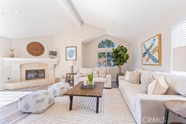 Detail Gallery Image 3 of 30 For 2602 Grant Ave a,  Redondo Beach,  CA 90278 - 3 Beds | 3 Baths
