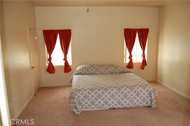 Detail Gallery Image 13 of 18 For 9408 Poplar Ave, Fontana,  CA 92335 - 3 Beds | 2 Baths