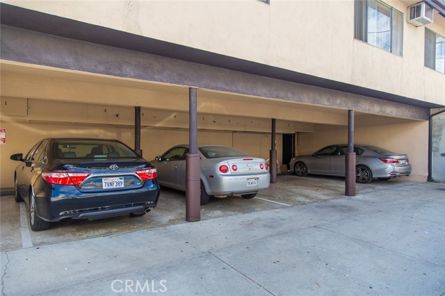 Detail Gallery Image 10 of 10 For 332 N Isabel St #4,  Glendale,  CA 91206 - 3 Beds | 2 Baths