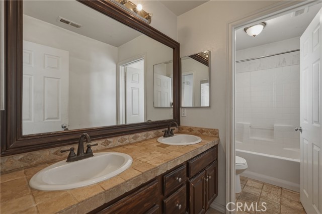 Detail Gallery Image 34 of 46 For 28366 Northmoore Pl, Menifee,  CA 92584 - 5 Beds | 3 Baths