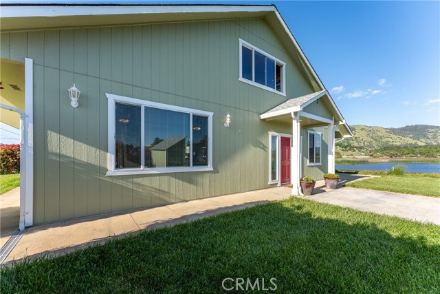 2260 Lakeshore Blvd, Upper Lake CA: https://media.crmls.org/medias/3efb1e84-1519-474d-a260-bf6f2024768f.jpg