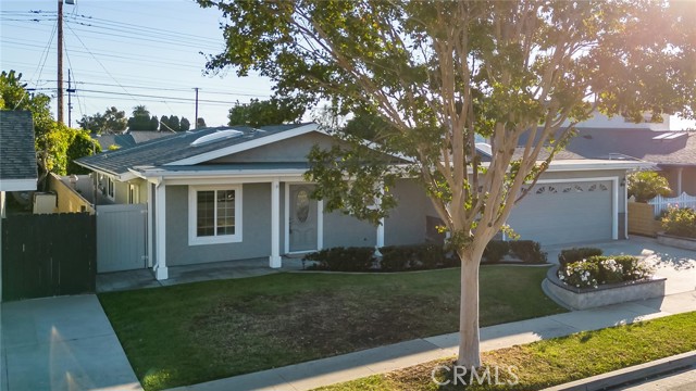 Image 2 for 9422 Litchfield Dr, Huntington Beach, CA 92646