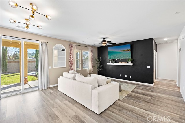 Detail Gallery Image 10 of 46 For 31974 Eaton, Menifee,  CA 92584 - 3 Beds | 2 Baths