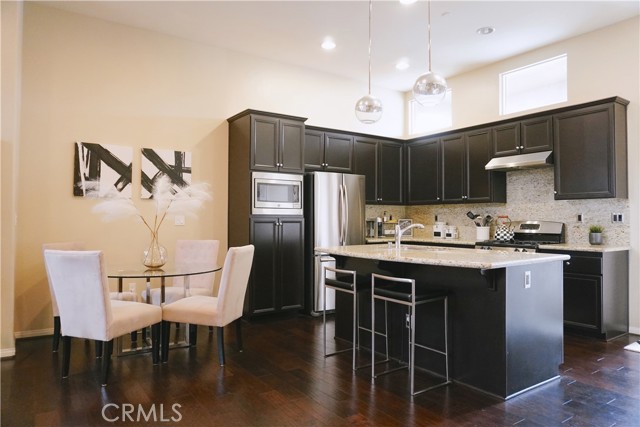 Detail Gallery Image 6 of 63 For 11253 Paseo Lomaso, Porter Ranch,  CA 91326 - 2 Beds | 2 Baths