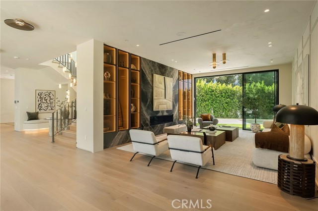 16093 Royal Oak Road photo 38