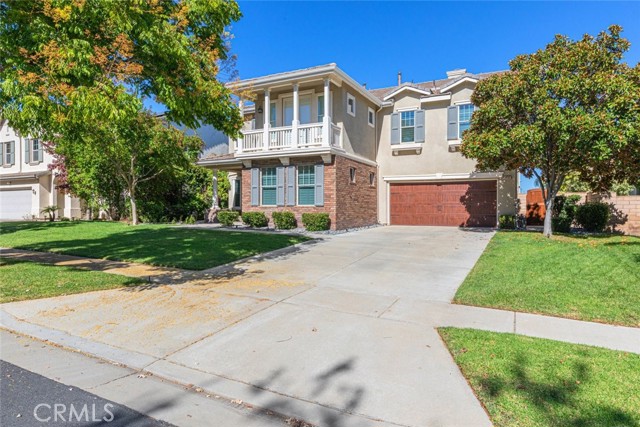 Detail Gallery Image 4 of 61 For 1455 Deer Hollow, Corona,  CA 92882 - 5 Beds | 3/1 Baths