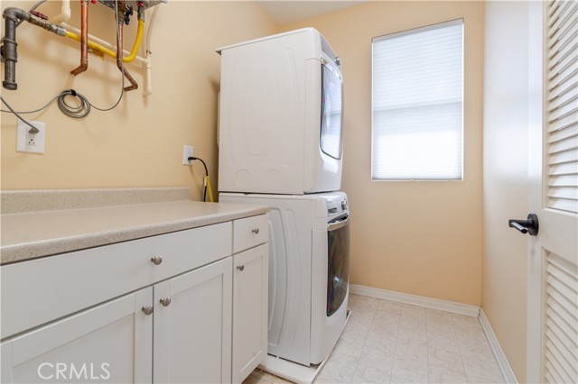Detail Gallery Image 30 of 55 For 12017 Rock Creek Ct, Hawthorne,  CA 90250 - 4 Beds | 2/1 Baths