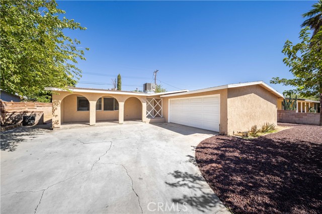 2165 Sweetbrier St, Palmdale, CA 93550