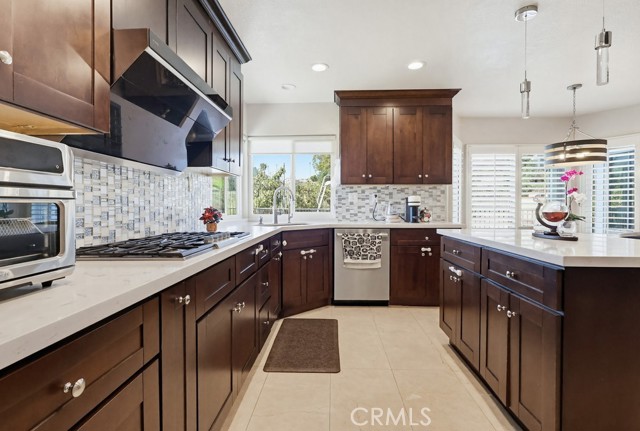 Detail Gallery Image 11 of 39 For 24303 Rimford, Diamond Bar,  CA 91765 - 5 Beds | 3 Baths