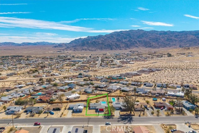 73461 El Paseo Drive, 29 Palms CA: https://media.crmls.org/medias/3eff7948-b843-4141-a81d-8895ad4e9f12.jpg