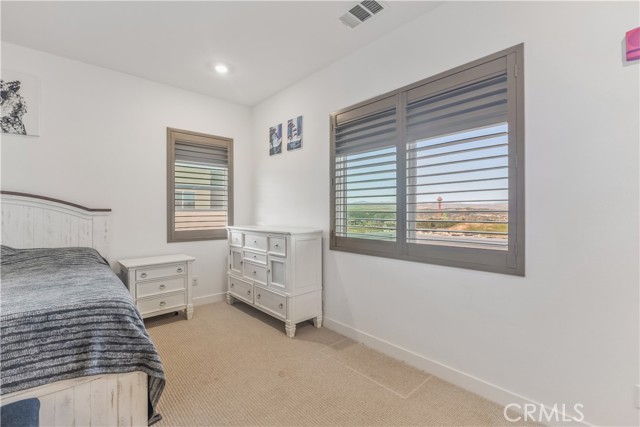 Detail Gallery Image 8 of 26 For 27227 Diamond Peak Ln #302,  Valencia,  CA 91381 - 4 Beds | 3/1 Baths