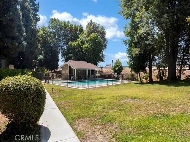 Detail Gallery Image 18 of 19 For 11350 Foothill Bld #15,  Sylmar,  CA 91342 - 2 Beds | 2 Baths