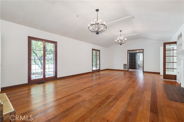 Detail Gallery Image 11 of 49 For 4805 Alta Canyada, La Canada Flintridge,  CA 91011 - 3 Beds | 3 Baths