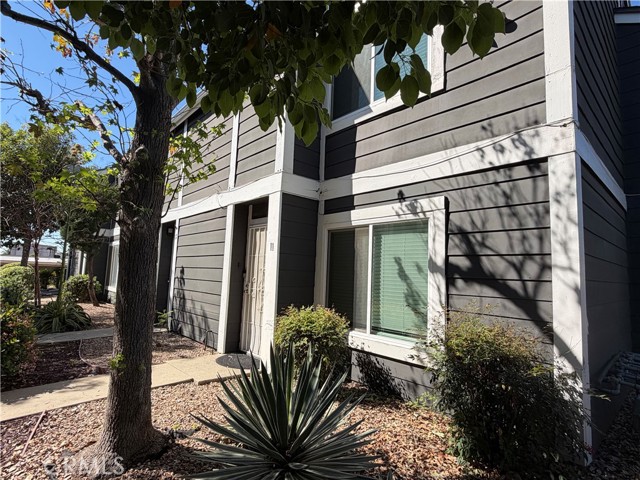 Detail Gallery Image 9 of 61 For 824 N Pasadena Ave #11,  Azusa,  CA 91702 - 2 Beds | 1/1 Baths