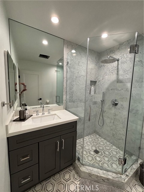 5533 Edward E Horton Lane, Encino CA: https://media.crmls.org/medias/3f00e724-c816-464e-a4f4-bd165bdddd24.jpg