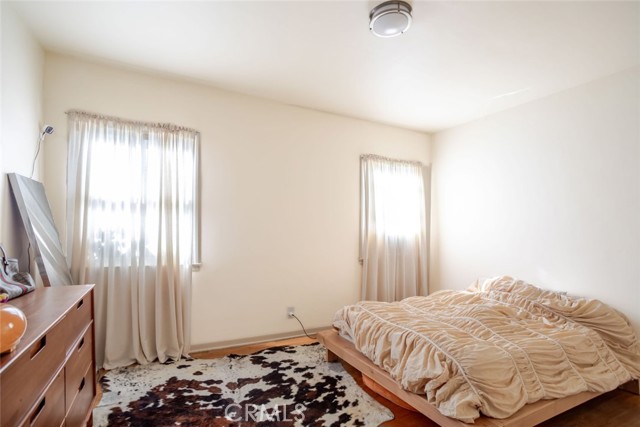 Detail Gallery Image 8 of 23 For 2010 N Los Robles Ave, Pasadena,  CA 91104 - – Beds | – Baths