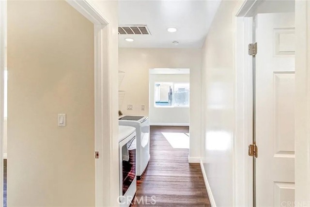 Detail Gallery Image 21 of 31 For 7702 Ben Ave, North Hollywood,  CA 91605 - 5 Beds | 2 Baths