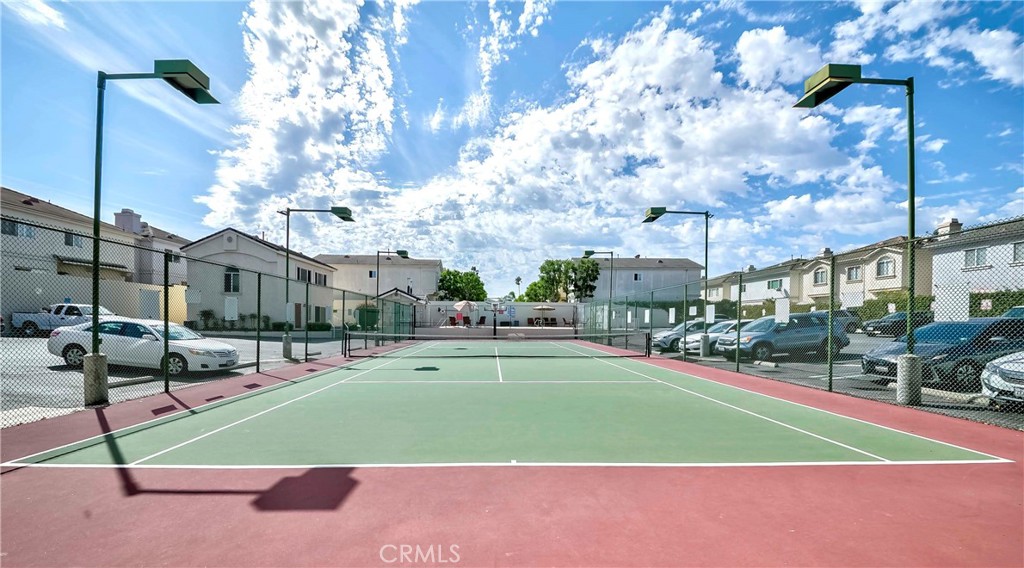 https://media.crmls.org/medias/3f024003-8f64-4c68-af35-3819096f4685.jpg?preset=X-Large