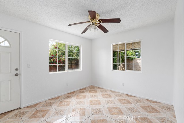 Detail Gallery Image 10 of 25 For 917 Lalania Ave, Redlands,  CA 92374 - 4 Beds | 2 Baths