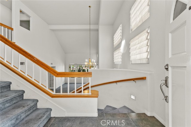 Detail Gallery Image 4 of 64 For 24436 Hampton Dr #C,  Valencia,  CA 91355 - 2 Beds | 2/1 Baths